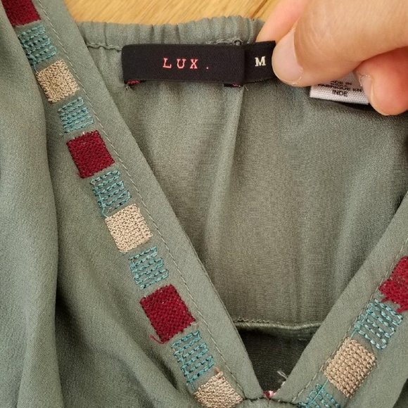 Embroidered  silk top - Picture 4 of 6